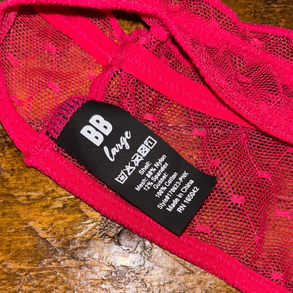 Size Large Lace Mesh Red Thong - Picture 3 of 4